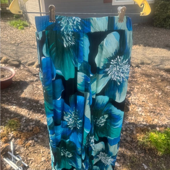 Forever 21 Pants - Forever 21 Blue & Teal Floral Wide Leg Pants